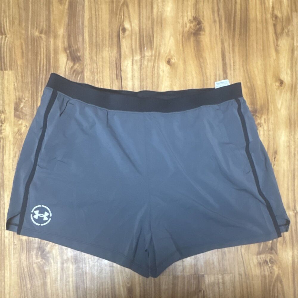 Under Armour Men's Athletic Shorts Gray Black XXL Drawstring Zipper Pocket